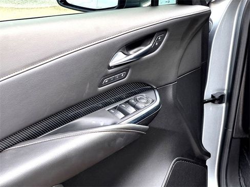 Used 2023 Cadillac XT4 Sport image 12