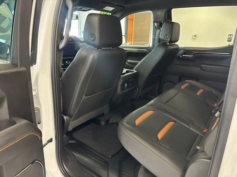Used 2022 GMC Sierra 1500 AT4 w/ AT4 Preferred Package AWD/4WD image 22