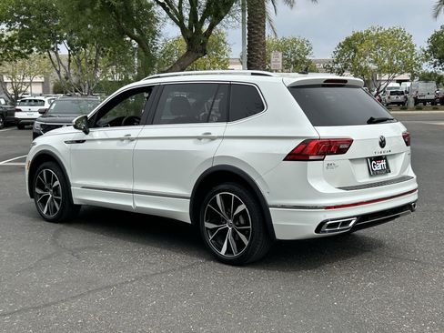 Used 2023 Volkswagen Tiguan SEL R-Line AWD/4WD image 3