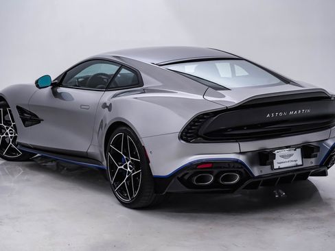 New 2025 Aston Martin Vanquish image 11