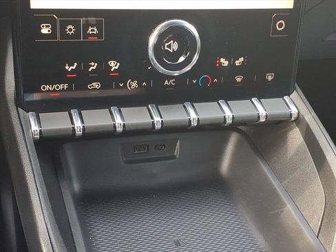 Certified 2025 GMC Terrain Elevation image 18