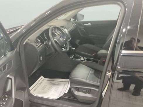 Used 2021 Volkswagen Tiguan SE AWD/4WD image 24