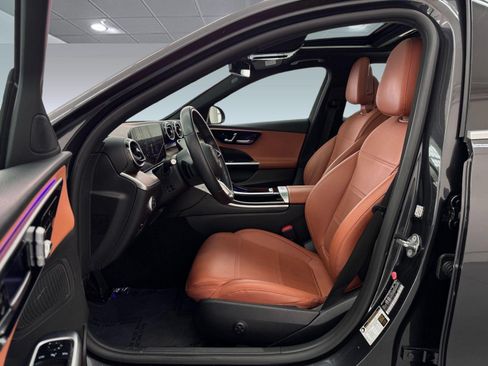 Used 2023 Mercedes-Benz C 300 Sedan image 5