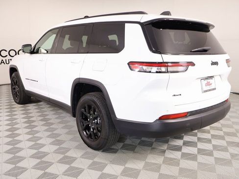 Used 2024 Jeep Grand Cherokee L Altitude image 23