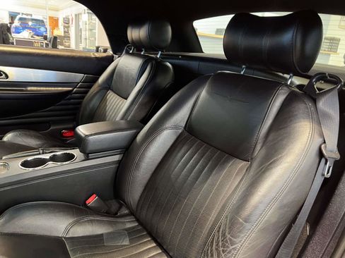 Used 2004 Ford Thunderbird image 11