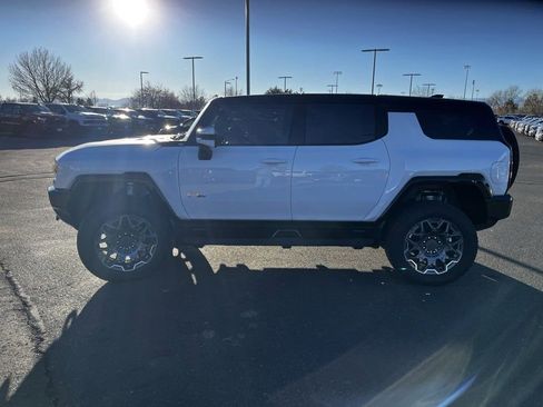 New 2025 GMC Hummer EV 3X image 2