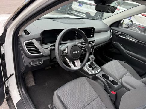 Used 2026 Kia Seltos LX AWD/4WD image 22