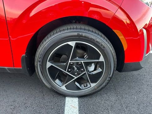 Used 2025 Kia Soul EX image 13