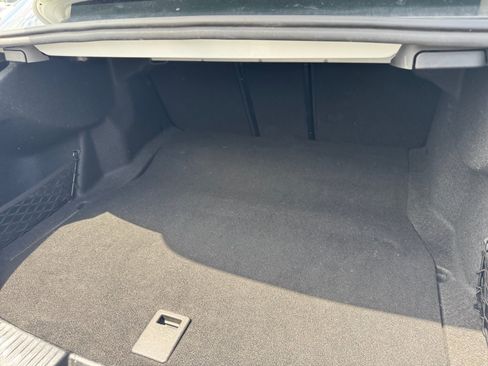Used 2019 Mercedes-Benz C 300 Sedan image 18