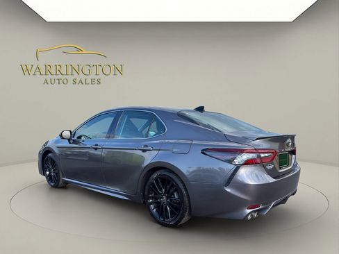 Used 2021 Toyota Camry XSE image 5