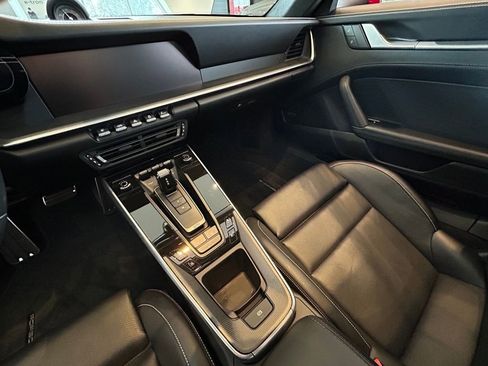 Used 2022 Porsche 911 Turbo S image 13