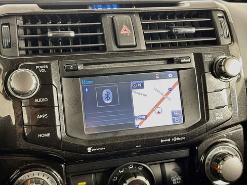 Used 2019 Toyota 4Runner TRD Off-Road Premium AWD/4WD image 19