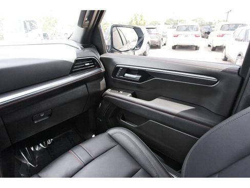 Used 2026 Chevrolet Tahoe RST w/ Comfort Package RWD image 8