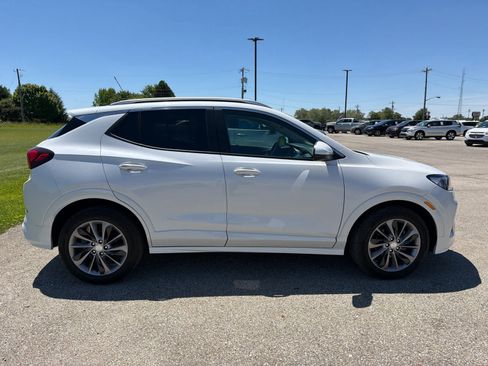 Used 2023 Buick Encore GX Select w/ Sport Touring Package FWD image 8