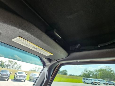 Used 2018 Jeep Wrangler Unlimited Sport S AWD/4WD image 19