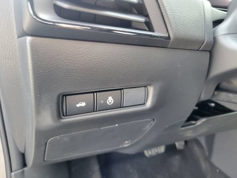 New 2026 Nissan Sentra SV w/ SV Convenience Package FWD image 16