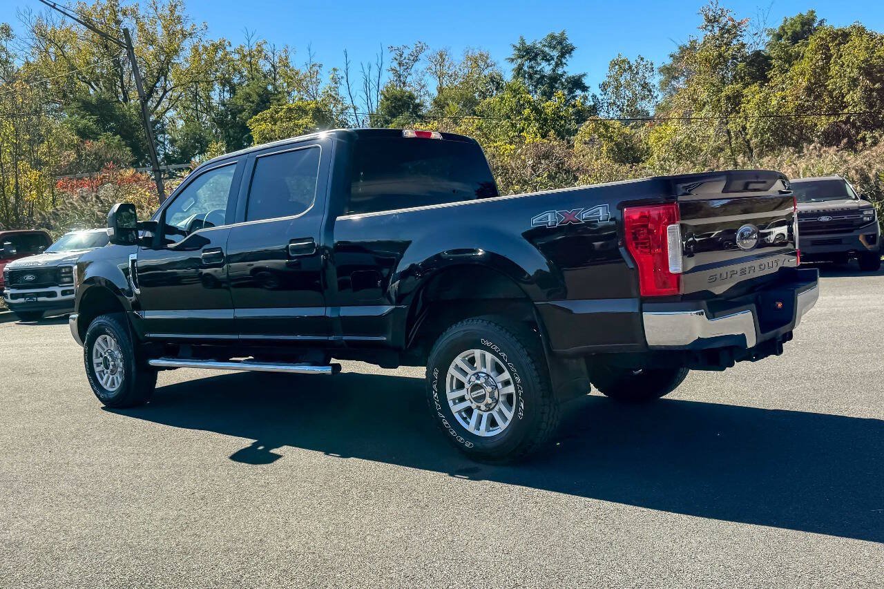 Used 2017 Ford F350 XLT AWD/4WD image 5