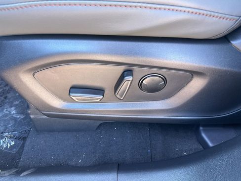 New 2026 Ford Explorer Active w/ Active Comfort Package image 18