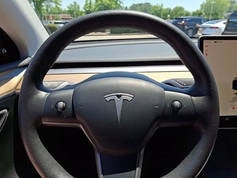 Used 2023 Tesla Model Y Long Range AWD/4WD image 21