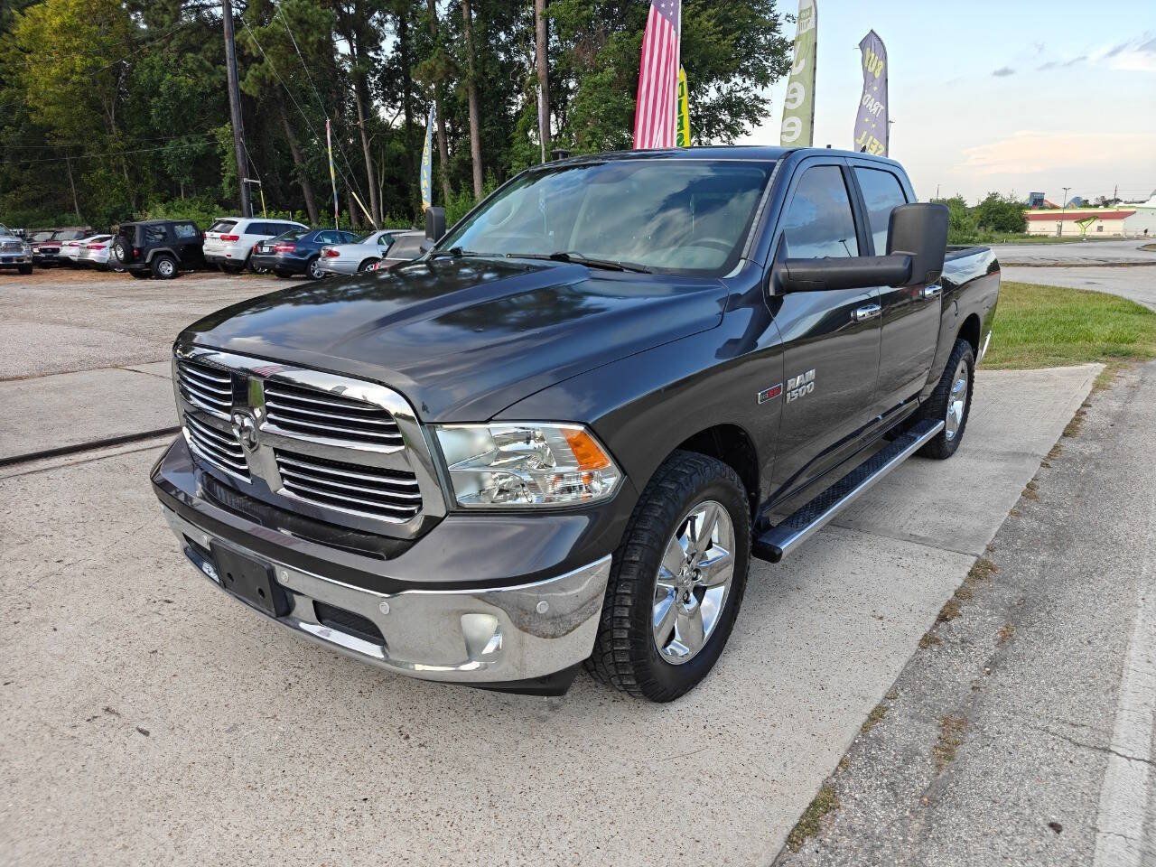 Used 2015 RAM 1500 Lone Star RWD image 2