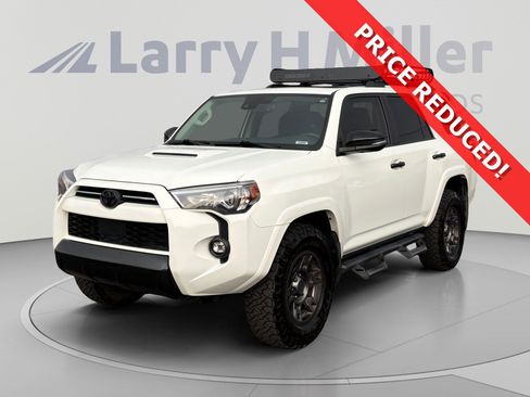 Used 2021 Toyota 4Runner Venture w/ Moonroof Package AWD/4WD image 1