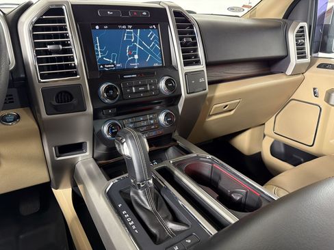 Used 2016 Ford F150 Lariat w/ Equipment Group 502A Luxury RWD image 16