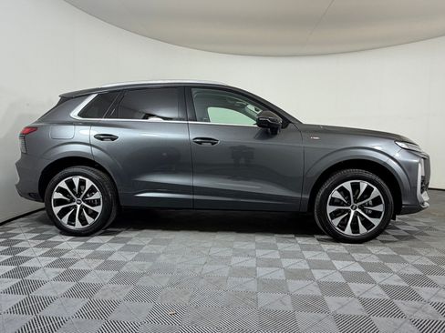 New 2026 Audi Q3 quattro 2.0T AWD/4WD image 8
