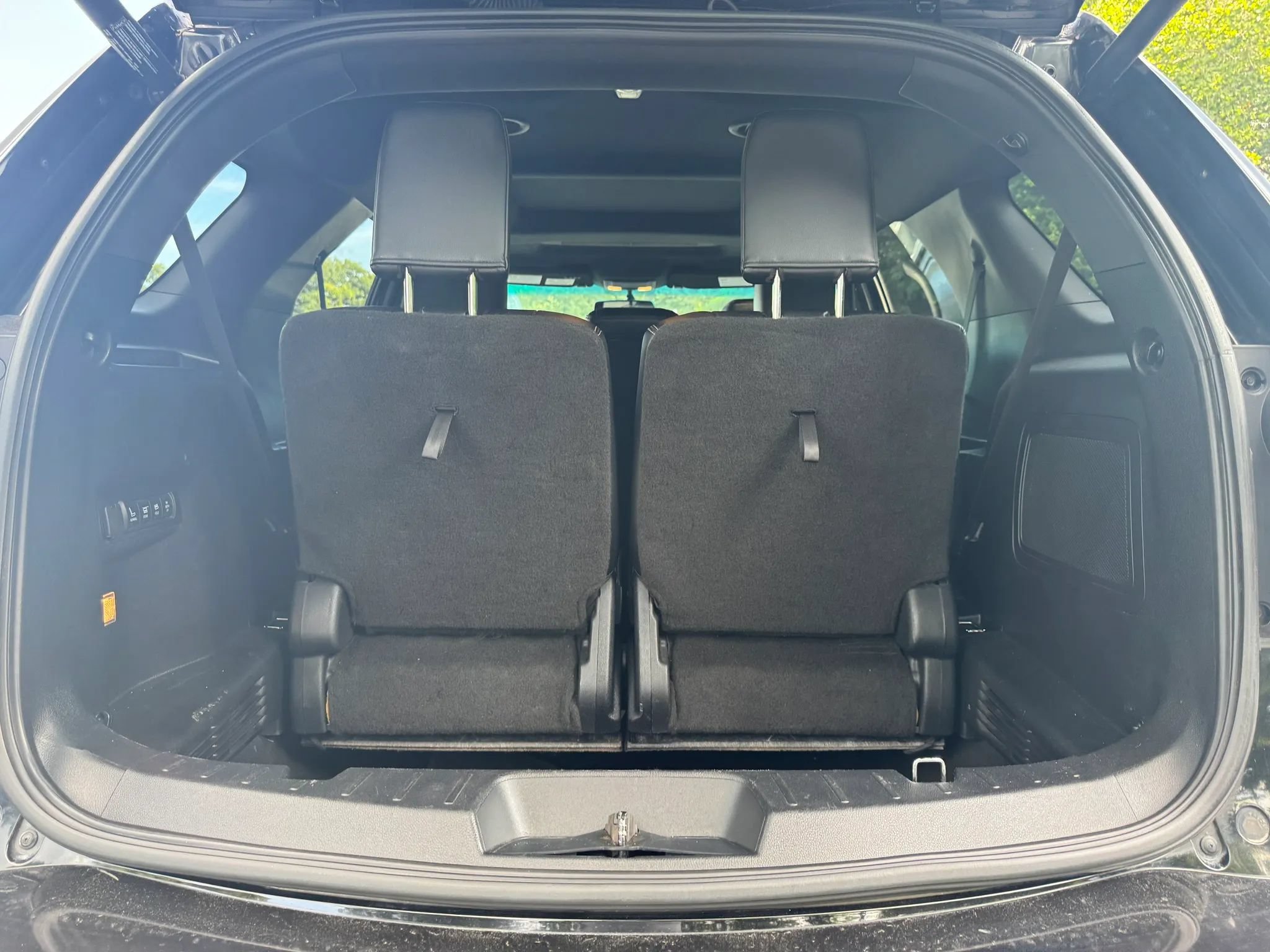 Used 2016 Ford Explorer Limited AWD/4WD image 27