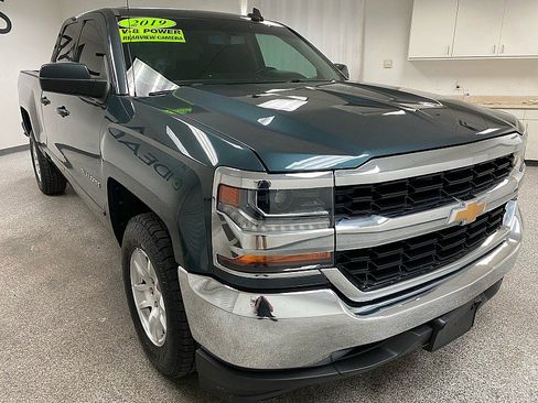 Used 2019 Chevrolet Silverado 1500 LT image 3