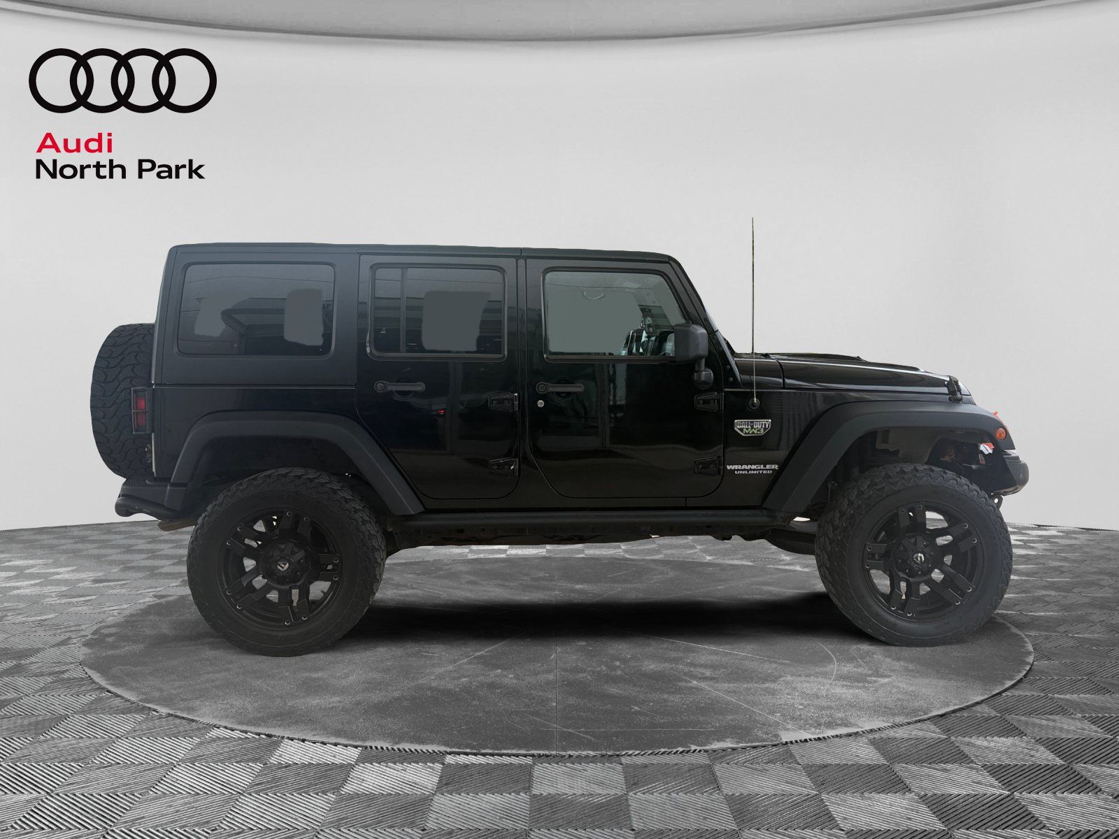 Used 2012 Jeep Wrangler Unlimited Rubicon AWD/4WD image 6