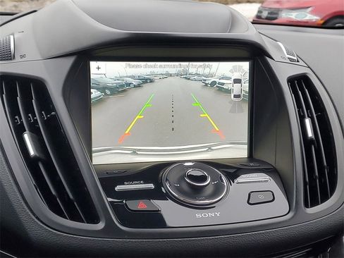 Used 2019 Ford Escape Titanium image 24