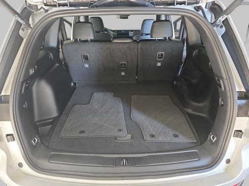 New 2025 Jeep Grand Cherokee Limited w/ Trailer Tow Package image 14