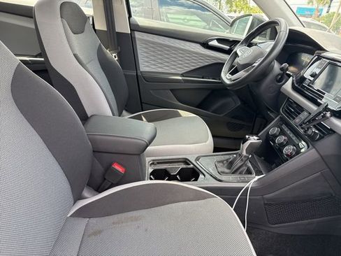 Used 2024 Volkswagen Taos S image 13