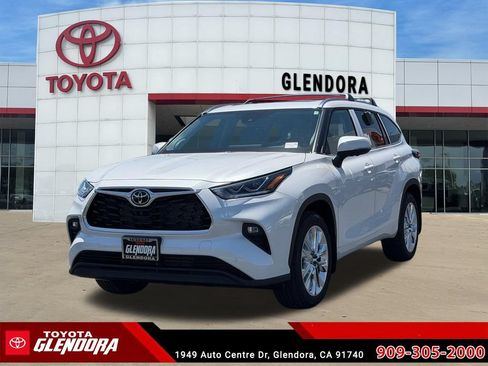 New 2026 Toyota Highlander Limited AWD/4WD image 4