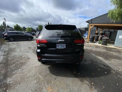 Used 2015 Jeep Grand Cherokee SRT w/ Luxury Group II AWD/4WD image 5