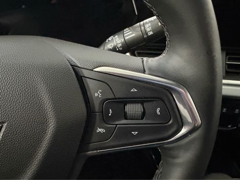 Certified 2025 Chevrolet Trax LT w/ LT Convenience Package image 20