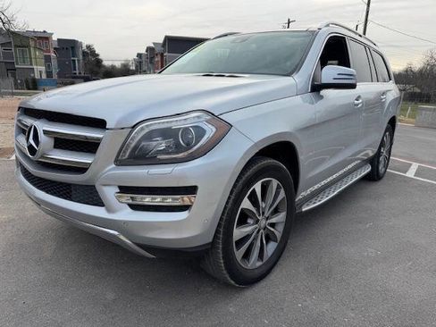 Used 2015 Mercedes-Benz GL 450 4MATIC image 3
