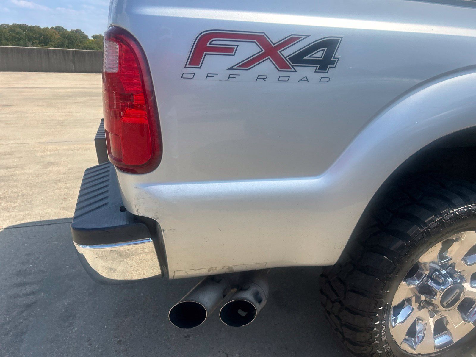 Used 2015 Ford F250 XL w/ Power Equipment Group AWD/4WD image 29