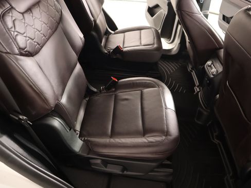 Used 2025 Ford Explorer Platinum w/ Ultimate Package image 15