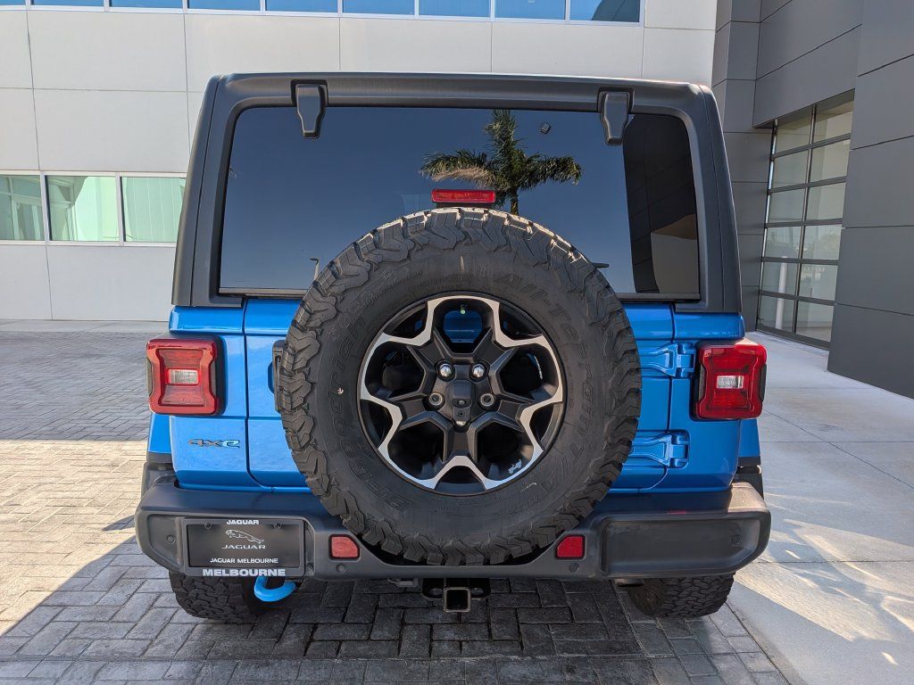 Used 2021 Jeep Wrangler Unlimited Rubicon 4xe w/ Cold Weather Group AWD/4WD image 5