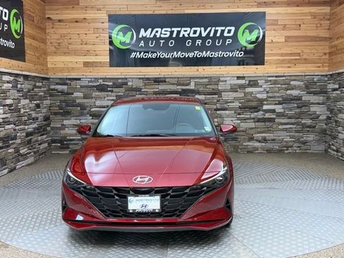 Used 2023 Hyundai Elantra SEL w/ Cargo Package FWD image 3