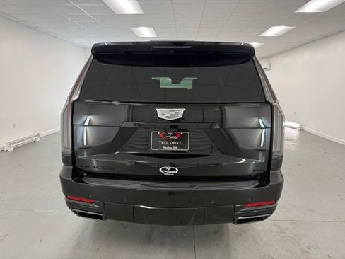 Used 2026 Cadillac Escalade ESV Platinum Sport w/ LPO, ONYX Package image 7