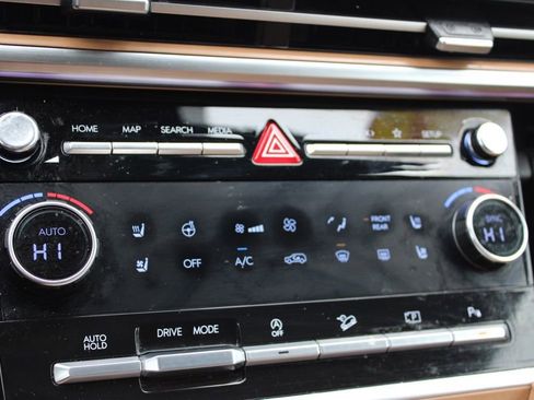 Used 2024 Hyundai Santa Fe Limited image 41