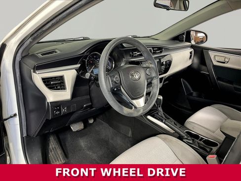 Used 2015 Toyota Corolla LE FWD image 14