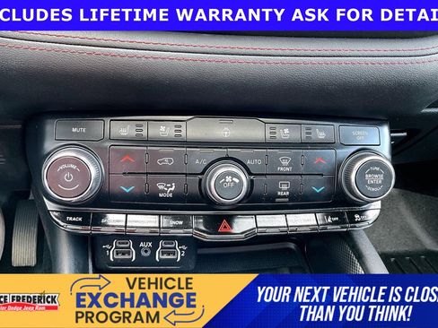 Used 2022 Dodge Durango R/T w/ Tow 'N Go Package AWD/4WD image 28