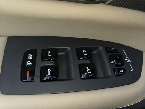 New 2026 Volvo XC90 B6 Plus w/ Protection Package Premier image 33