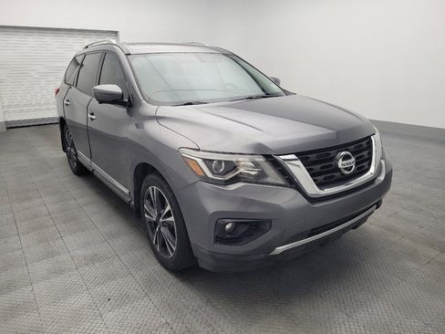 Used 2017 Nissan Pathfinder Platinum w/ Cargo Package image 13