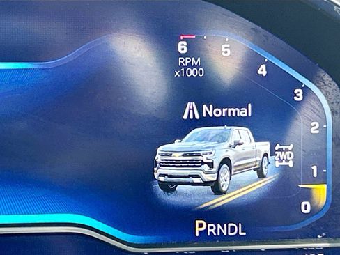 Used 2023 Chevrolet Silverado 1500 LT w/ Protection Package AWD/4WD image 39