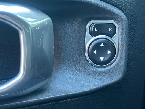 Used 2021 Jeep Wrangler Unlimited Sport AWD/4WD image 13