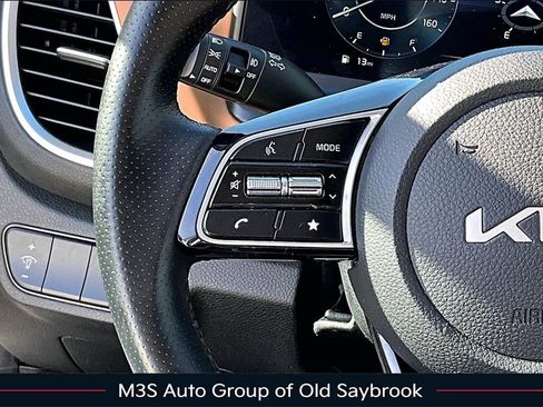 Used 2024 Kia Seltos SX image 11